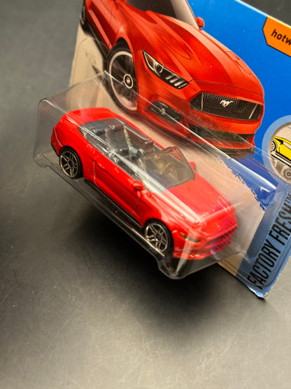 HOT WHEELS - 2015 FORD MUSTANG GT CONVERTIBLE (2017) - HW FACTORY FRESH 2/10