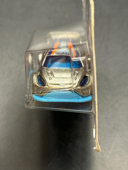 HOT WHEELS - 12 FORD FIESTA (2016) - HW SNOW STORMERS 2/5