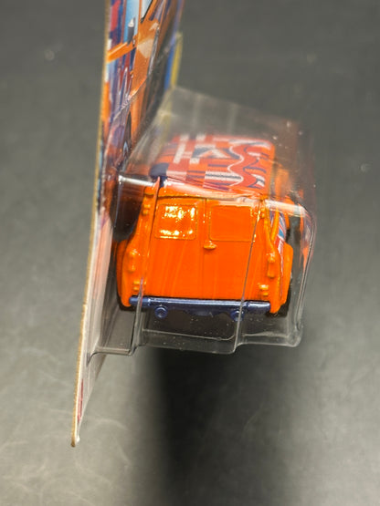 HOT WHEELS - 67 AUSTIN MINI VAN (2025) - HW ART CARS 10/10