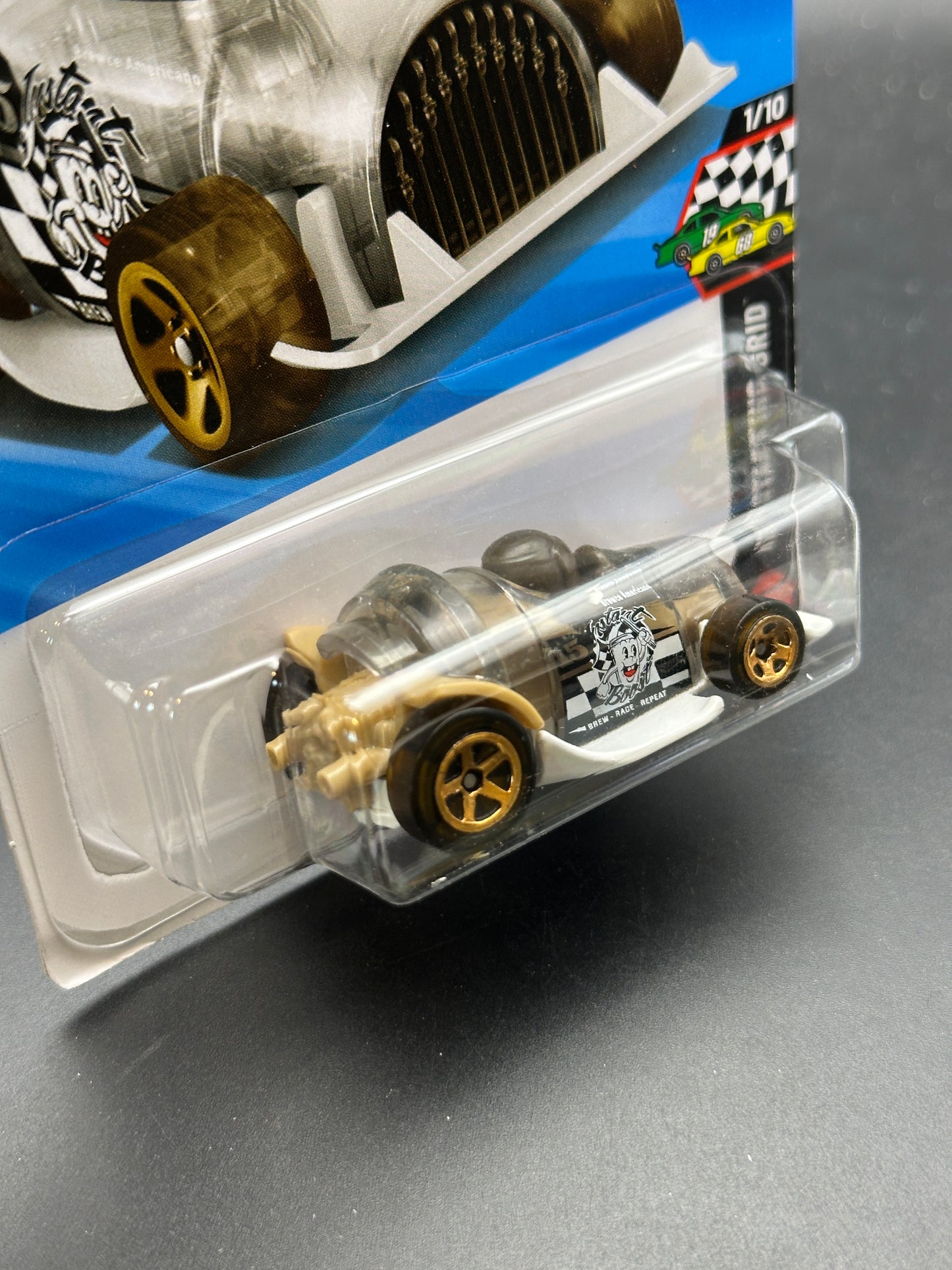 HOT WHEELS - INSTANT BOOST (2026) - HW STARTING GRID 1/10