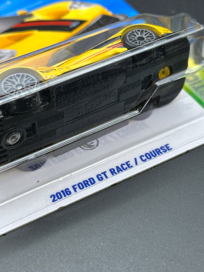 HOT WHEELS - 2016 FORD GT RACE / COURSE (2026) - TREASURE HUNT - HW EXOTICARS 8/10
