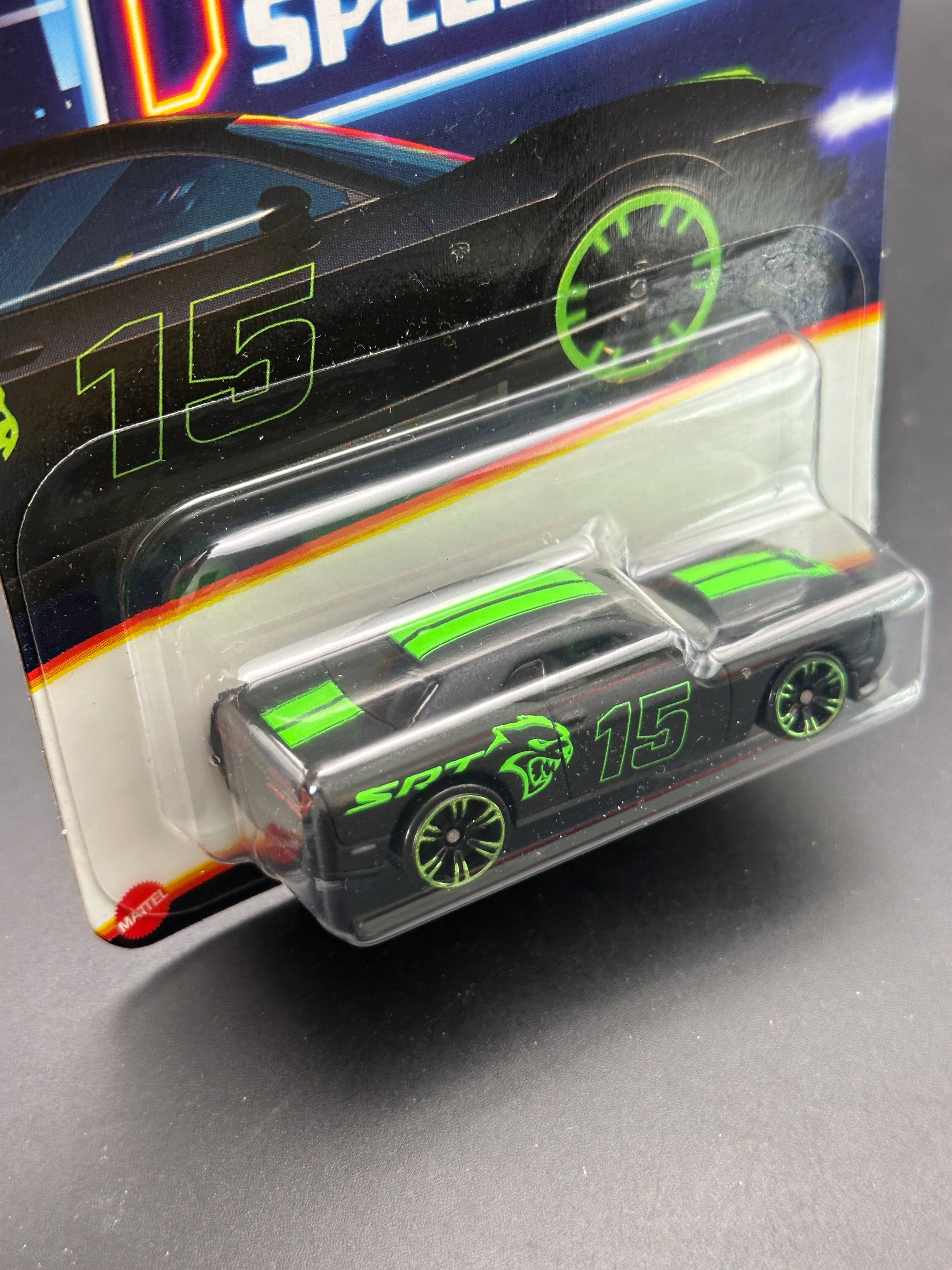 HOT WHEELS - 15 DODGE CHALLENGER SRT HELLCAT (2024) - NEON SPEEDERS SE