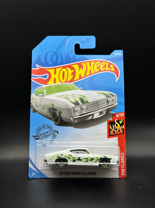 HOT WHEELS - 69 FORD TORINO TALLADEGA (2019) - HW FLAMES 4/10