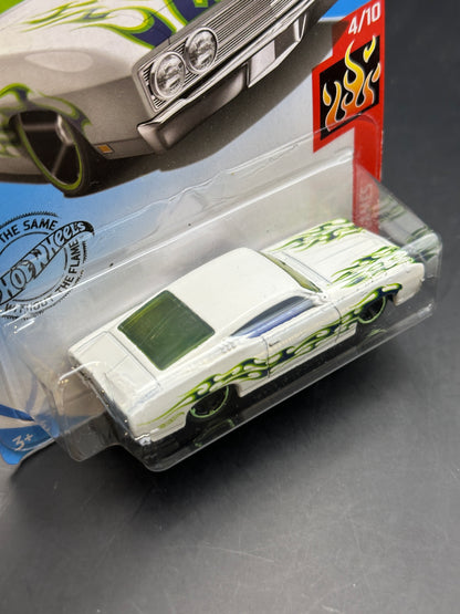 HOT WHEELS - 69 FORD TORINO TALLADEGA (2019) - HW FLAMES 4/10