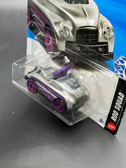 HOT WHEELS - PEDAL DRIVER (2026) - HW ROD SQUAD 2/10