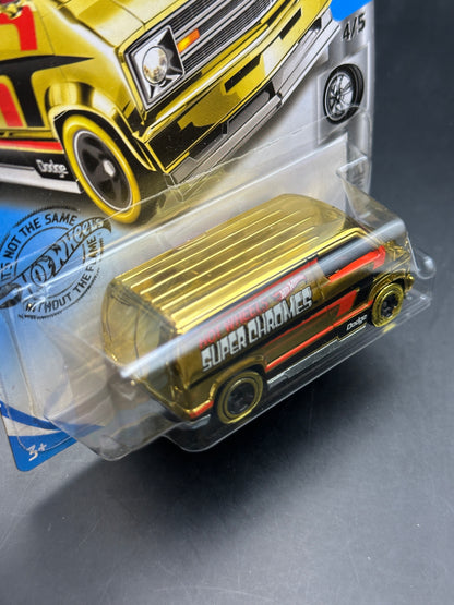 HOT WHEELS - CUSTOM 77 DODGE VAN (2019) - HW SUPER CHROMES 4/5