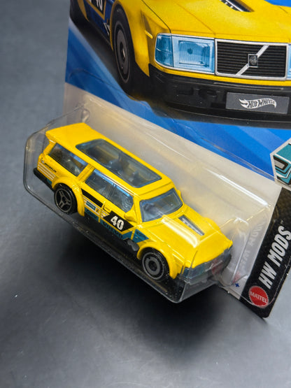 HOT WHEELS - VOLVO 240 DRIFT WAGON (2026) - HW MODS 2/5