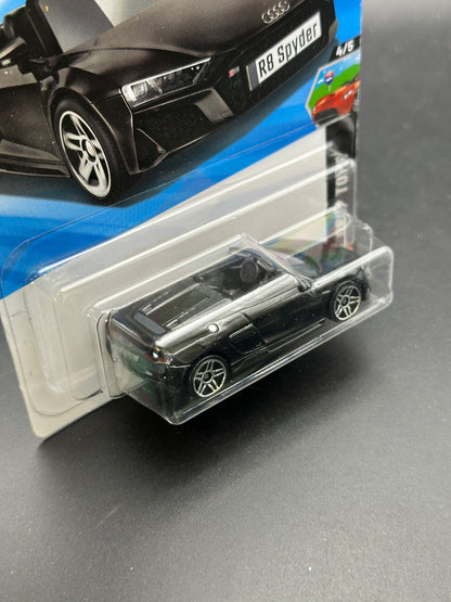HOT WHEELS - 2019 AUDI R8 SPYDER (2026) - HW DROP TOPS 4/5