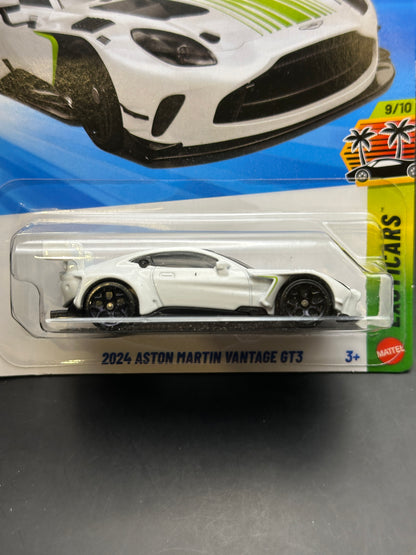 HOT WHEELS - 2024 ASTON MARTIN VANTAGE GT3 (2026) - HW EXOTICARS 9/10
