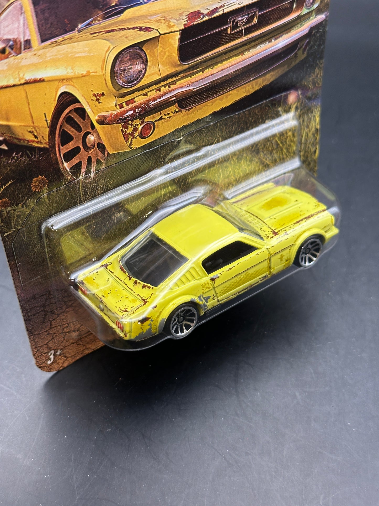 HOT WHEELS - 65 MUSTANG 2+2 FASTBACK (2026) - SILVER SERIES - VINTAGE RACING BARN FIND CLUB SERIES 1/5