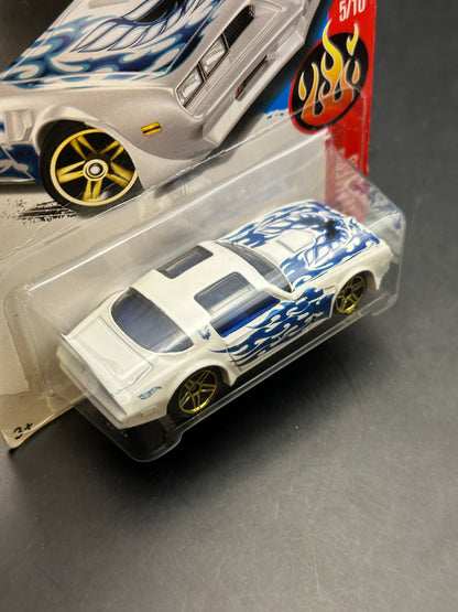HOT WHEELS - 77 PONTIAC FIREBIRD (2017) - HW FLAMES 5/10