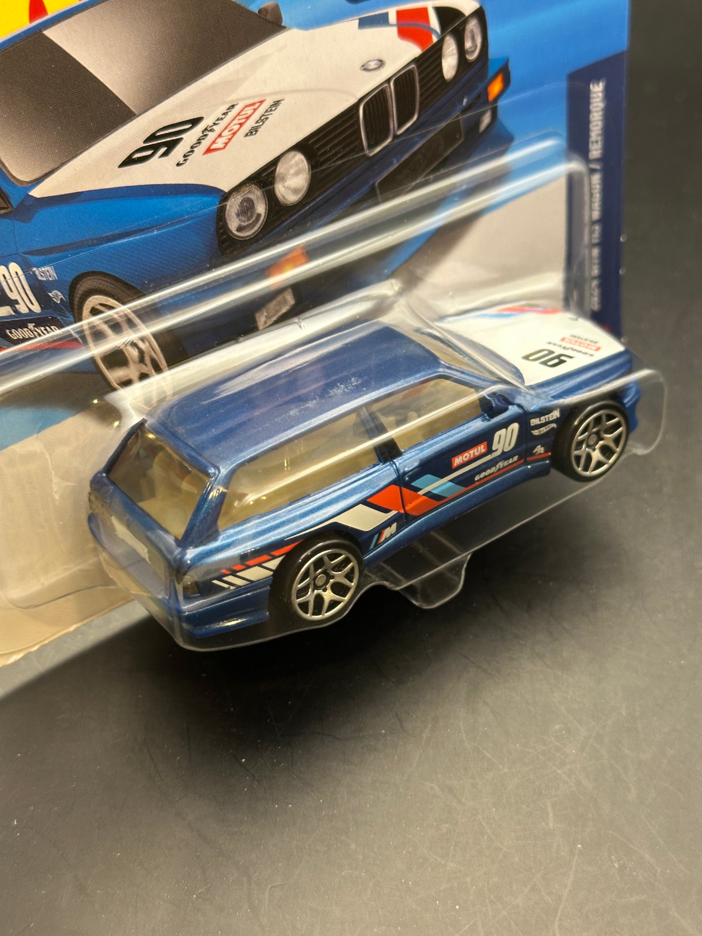 HOT WHEELS XL - 2024 BMW M3 WAGON 7/24 (2026) - 1:43 SCALE