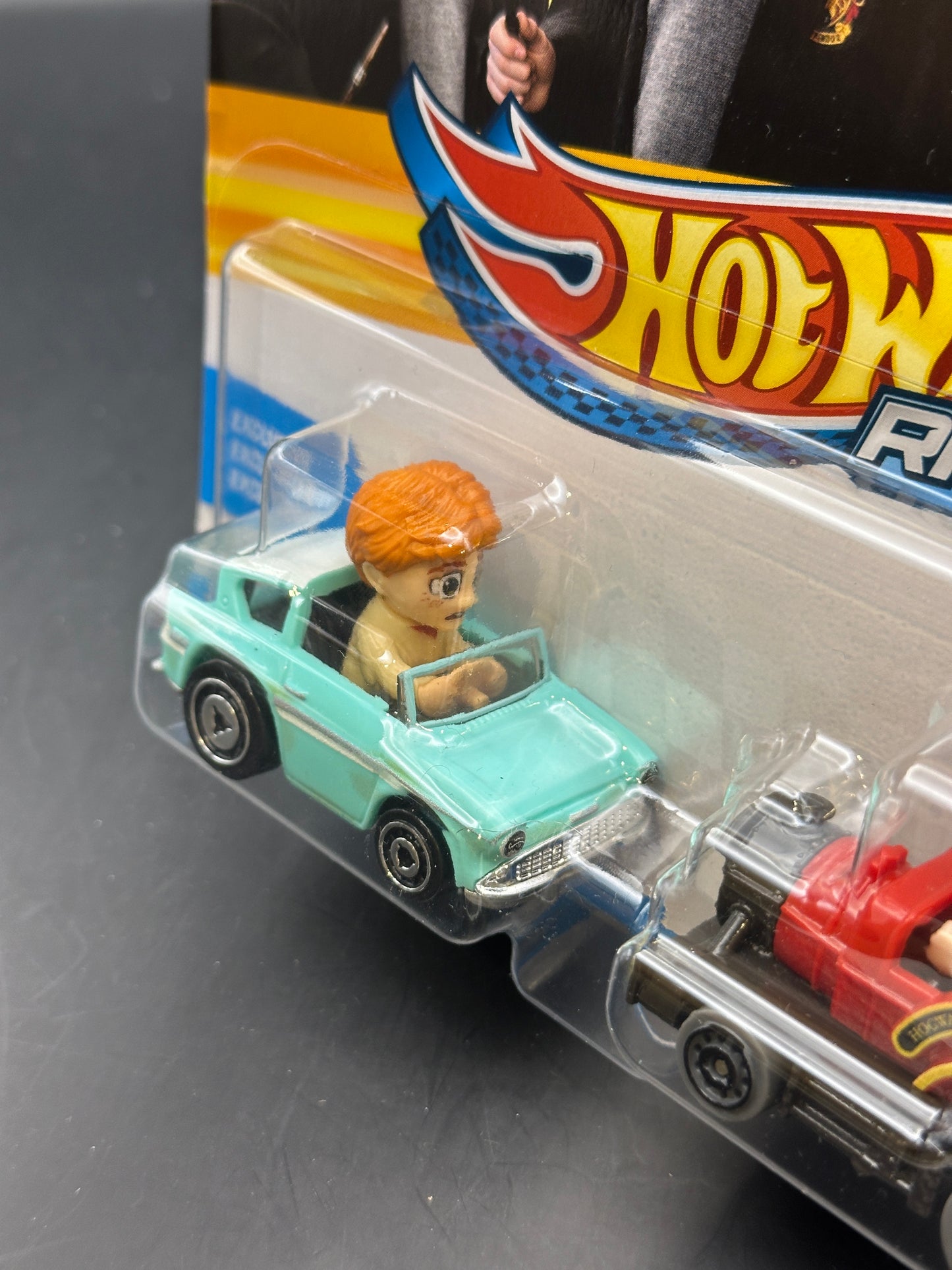 HOT WHEELS RACERVERSE - RON WEASLEY & HARRY POTTER (2025) HARRY POTTER