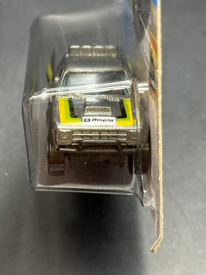 HOT WHEELS - 87 DODGE D100 (2019) - HW BAJA BLAZERS 1/10