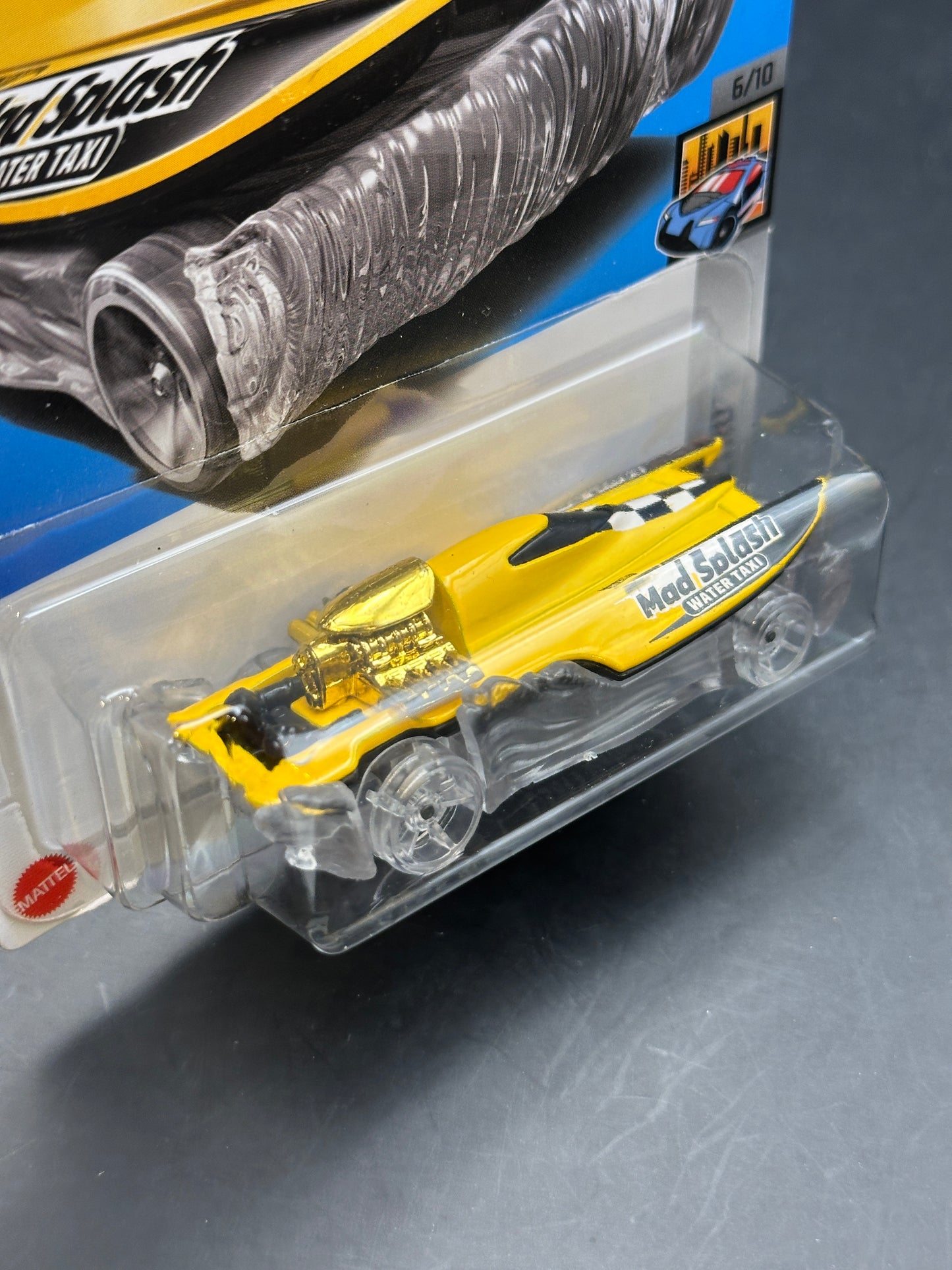 HOT WHEELS - MAD SPLASH (2023) - HW METRO 6/10