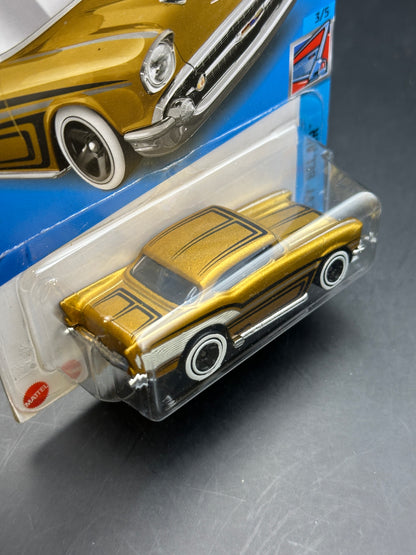 HOT WHEELS - 57 CHEVY (2022) - HW CHEVY BEL AIR 3/5
