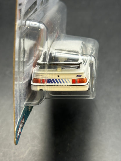 HOT WHEELS - 87 FORD SIERRA COSWORTH (2023) - CANYON WARRIORS 2/5
