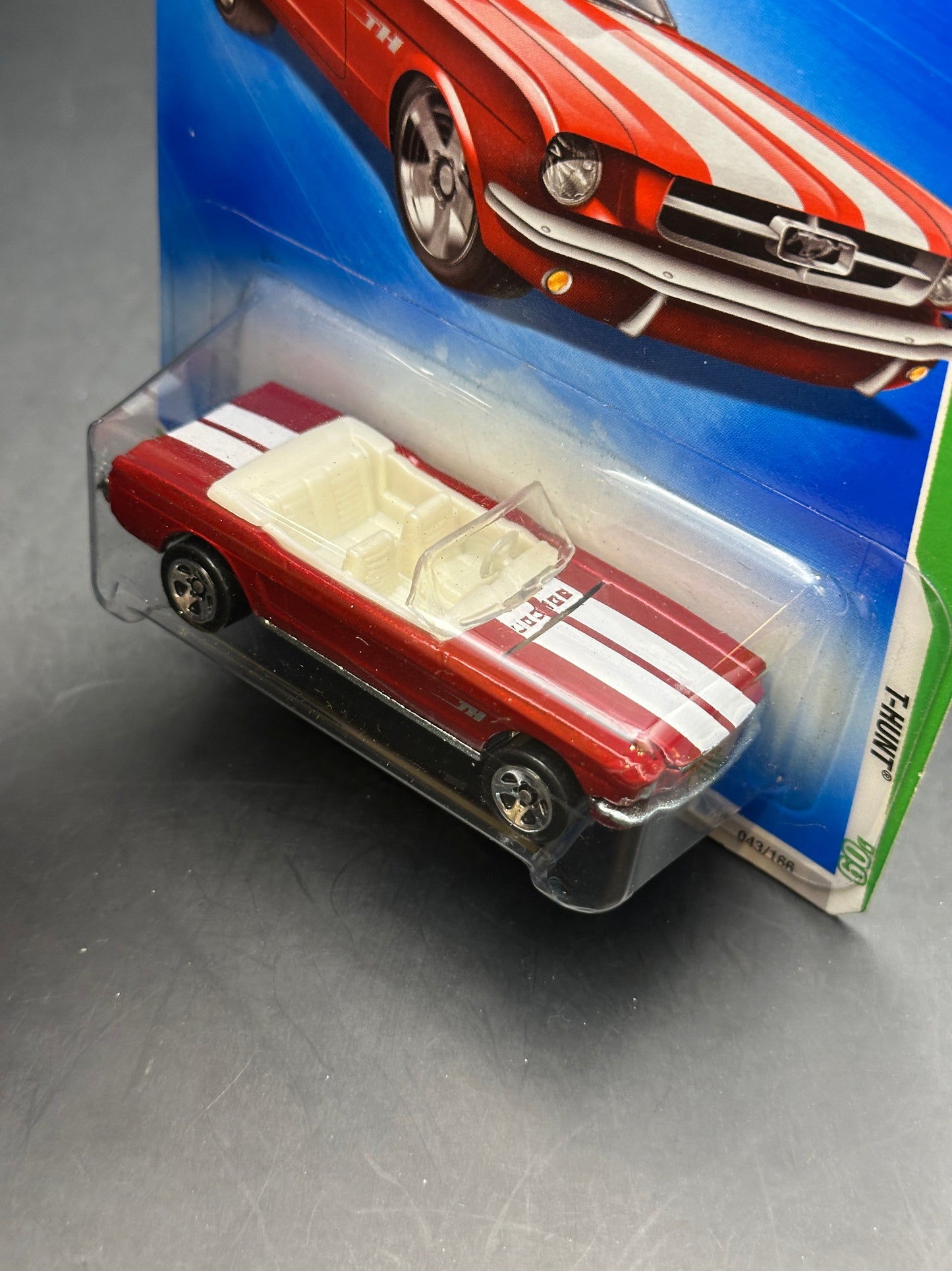 HOT WHEELS - 65 MUSTANG CONVERTIBLE (2009) - HW TREASURE HUNTS 1/12