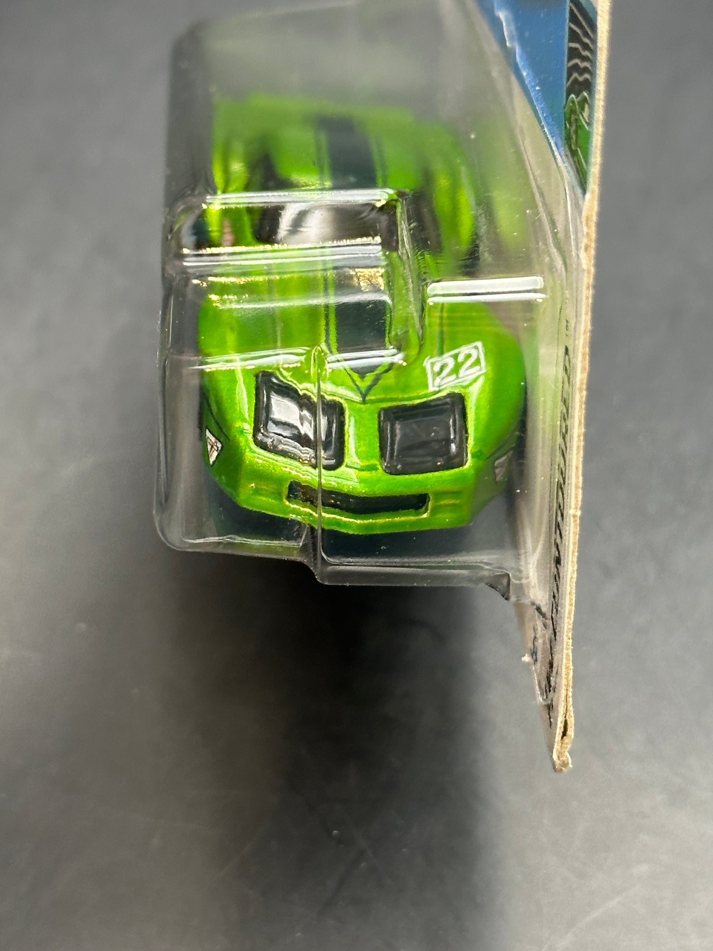 HOT WHEELS - 76 GREENWOOD CORVETTE (2022) - HW CONTOURED 1/5