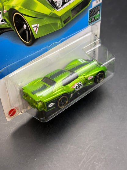 HOT WHEELS - 76 GREENWOOD CORVETTE (2022) - HW CONTOURED 1/5