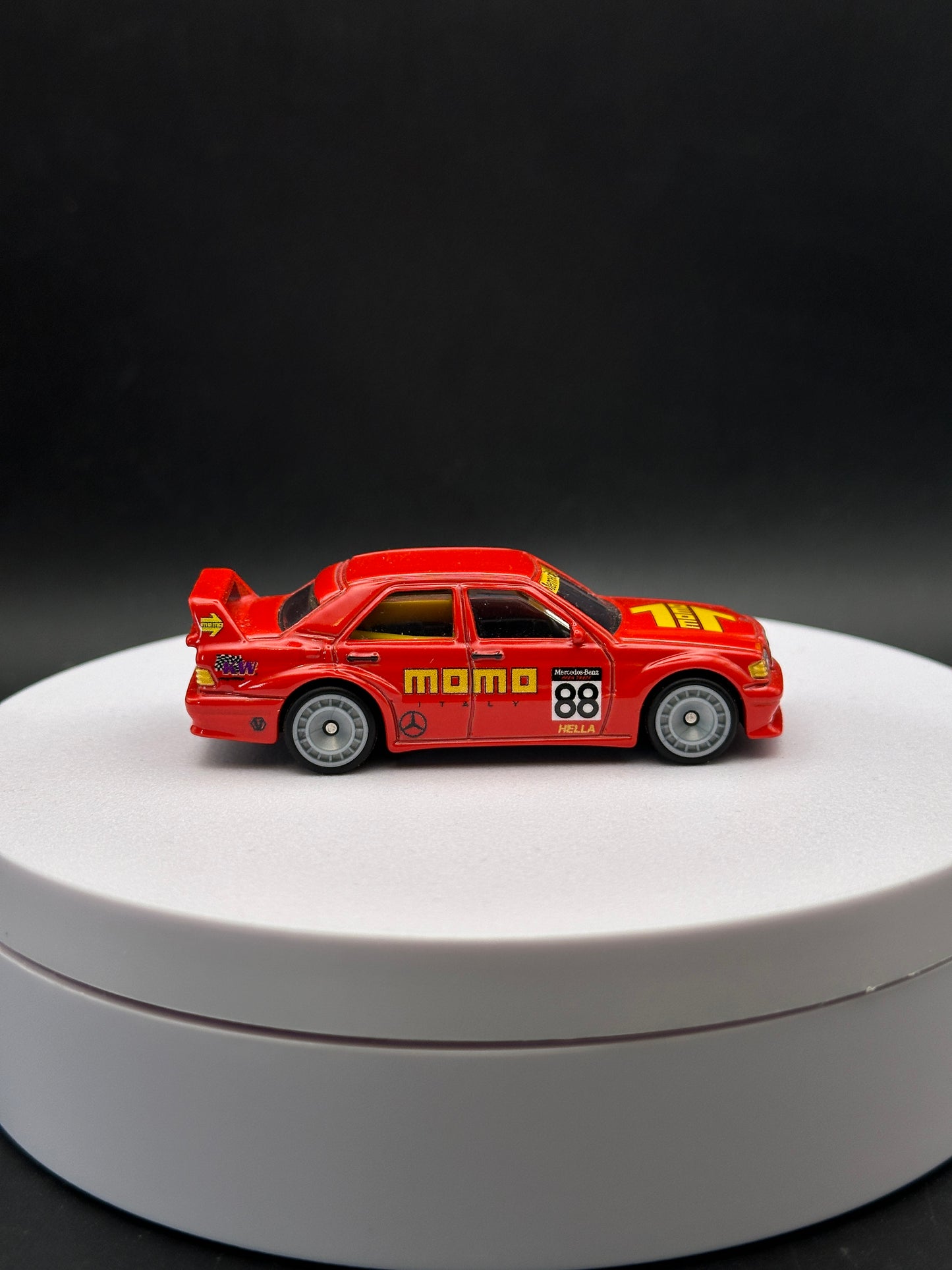 HOT WHEELS - MERCEDES BENZ 190E 2.5-1.6 (2019) - CAR CULTURE: OPEN TRACK 2/5 - LOOSE