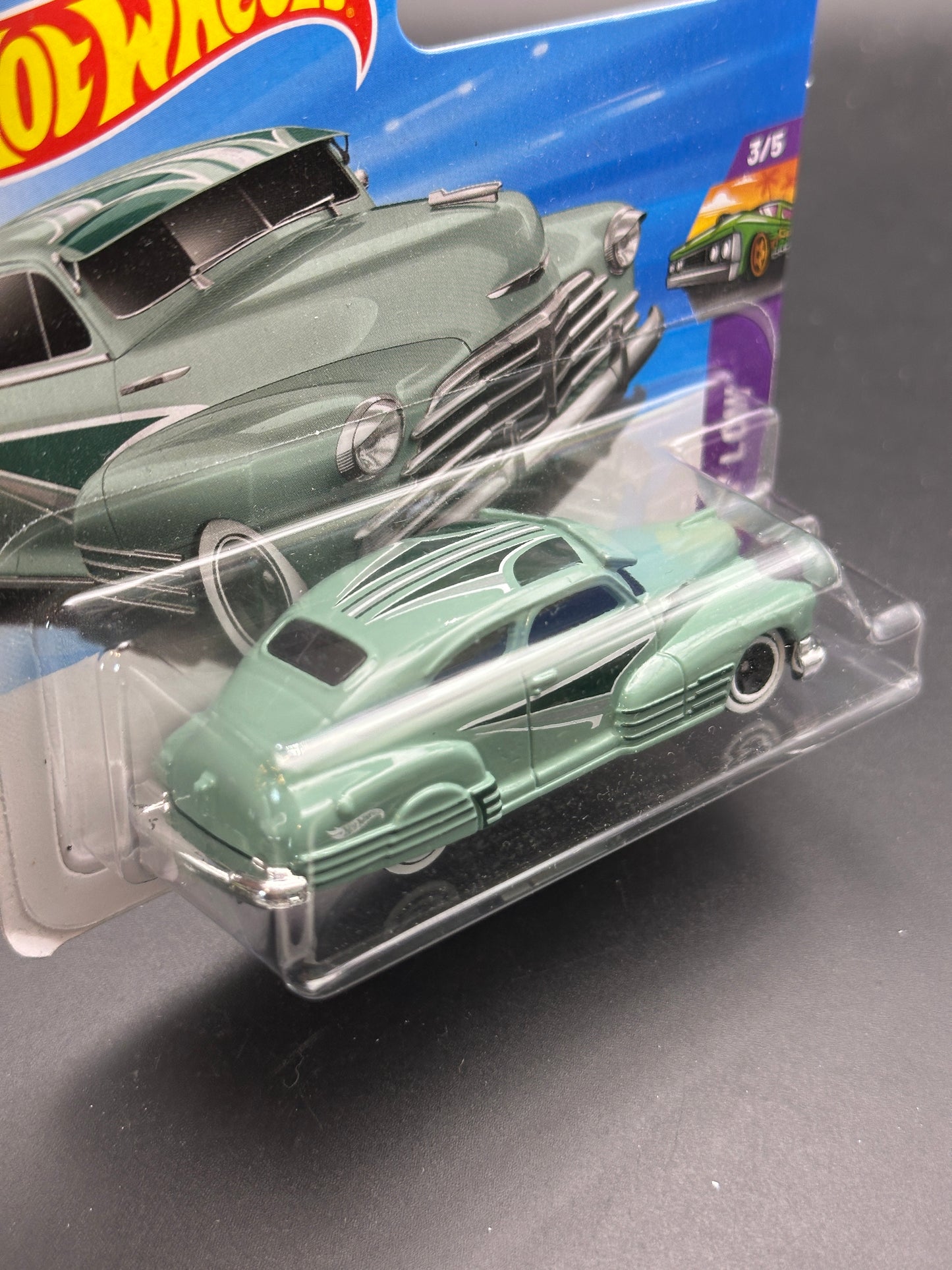 HOT WHEELS - 47 CHEVY FLEETLINE (2026) - HW LAYIN LOW 3/5