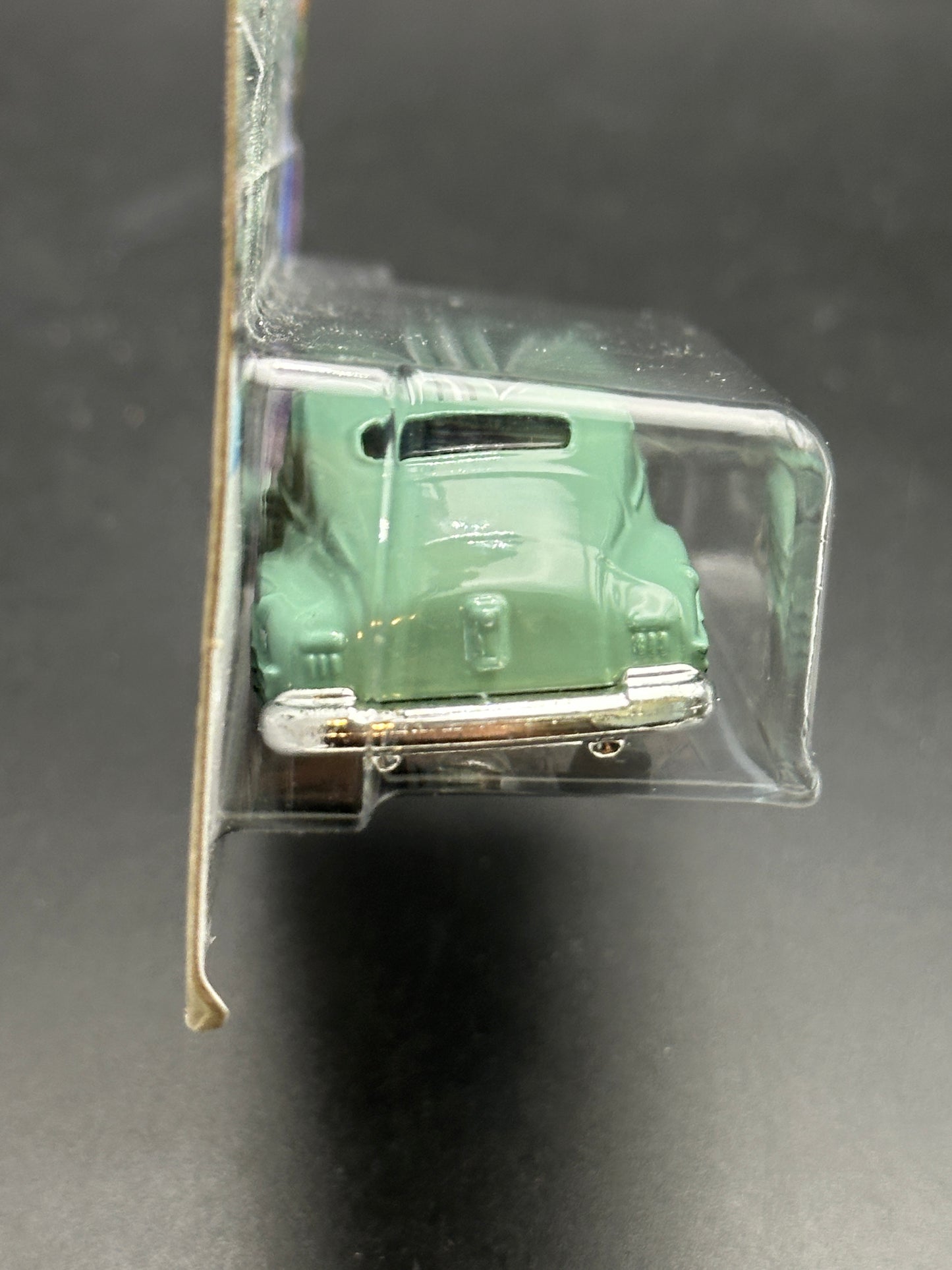 HOT WHEELS - 47 CHEVY FLEETLINE (2026) - HW LAYIN LOW 3/5