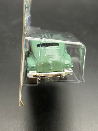 HOT WHEELS - 47 CHEVY FLEETLINE (2026) - HW LAYIN LOW 3/5