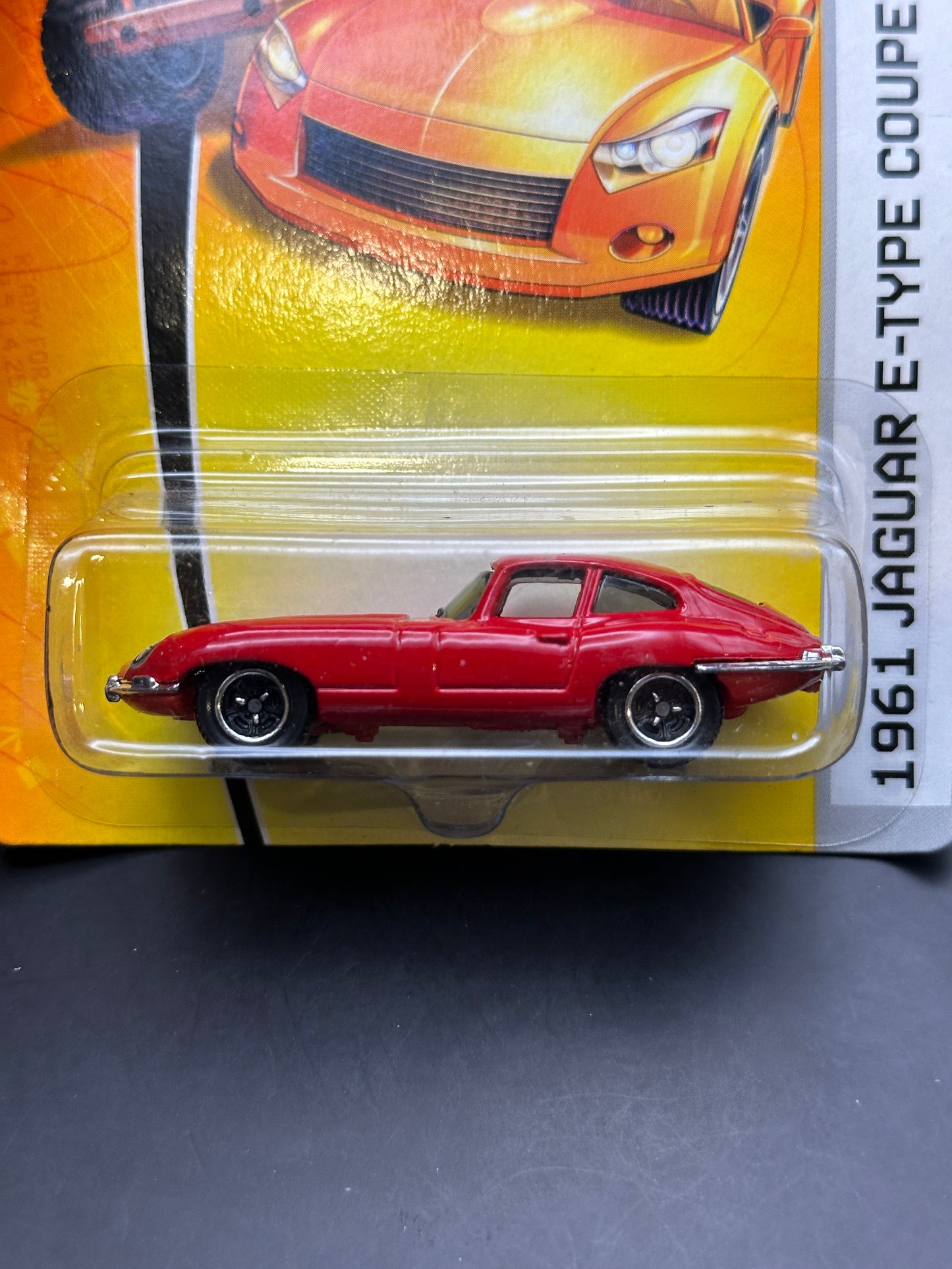 MATCHBOX - 1961 JAGUAR E-TYPE COUPE - J2373 - DIECAST