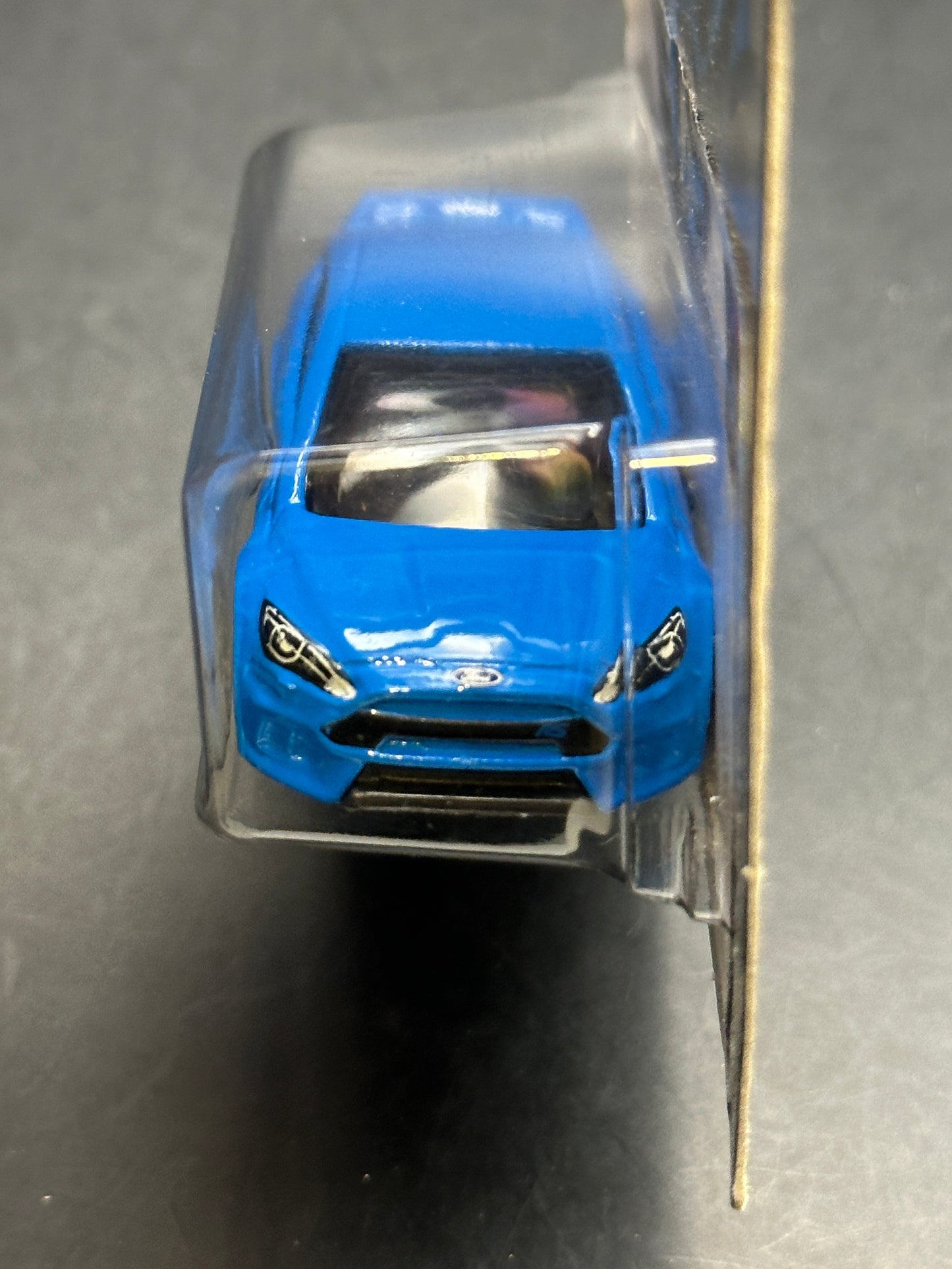 HOT WHEELS - 16 FORD FOCUS RS (2016) - HW NIGHTBURNERZ 10/10