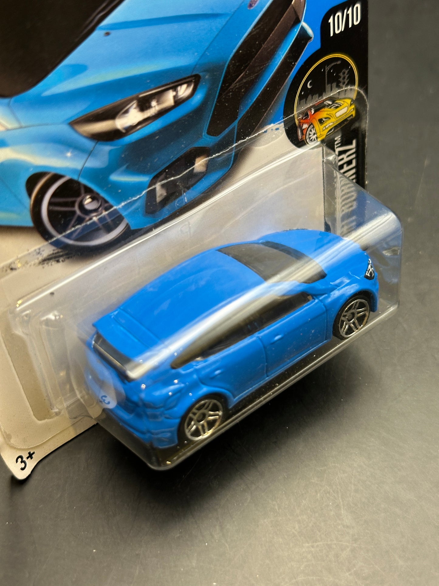 HOT WHEELS - 16 FORD FOCUS RS (2016) - HW NIGHTBURNERZ 10/10