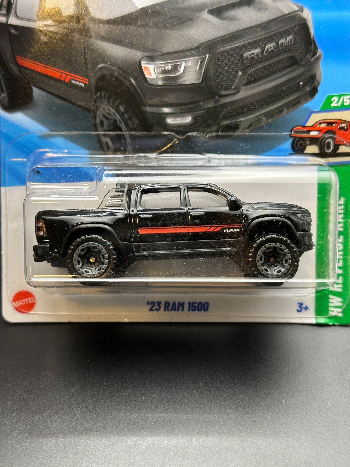 HOT WHEELS - 23 RAM 1500 (2025) - HW REVERSE RAKE 2/5
