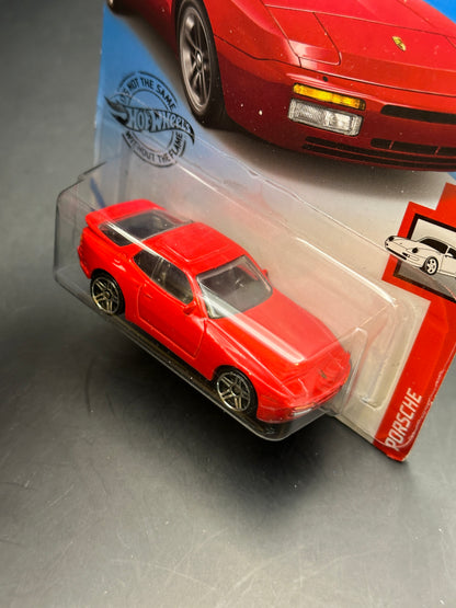 HOT WHEELS - 89 PORSCHE 944 TURBO (2020) - HW PORSCHE 1/5
