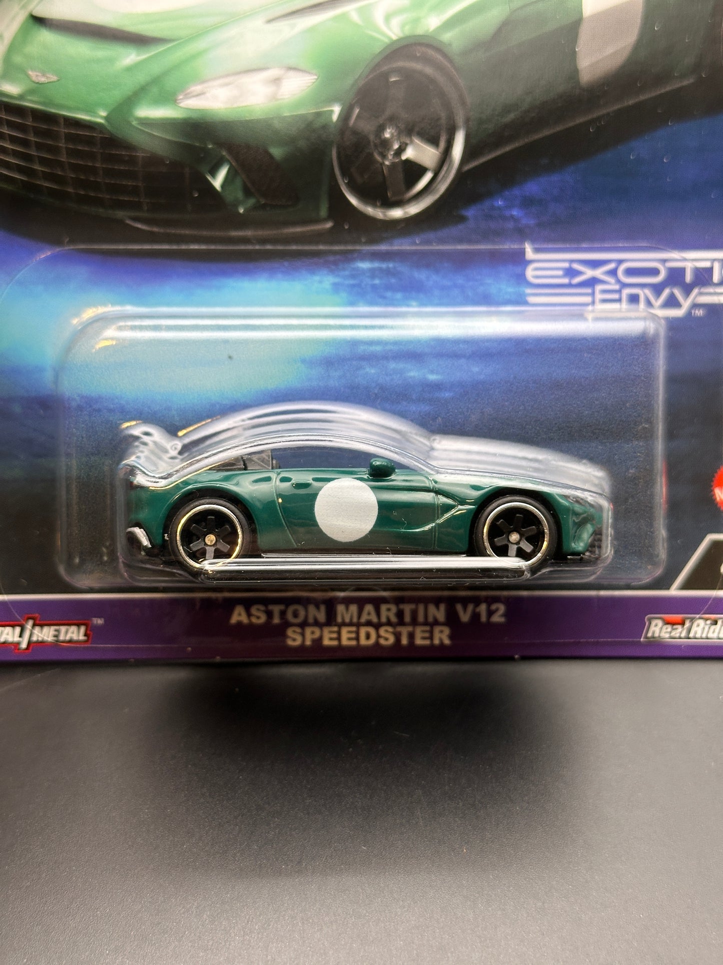 HOT WHEELS - ASTON MARTIN V12 SPEEDSTER (2024) - EXOTIC ENVY 4/5