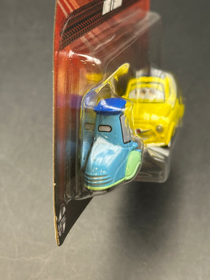 DISNEY PIXAR CARS - LUIGI AND GUIDO - CARS - DIECAST