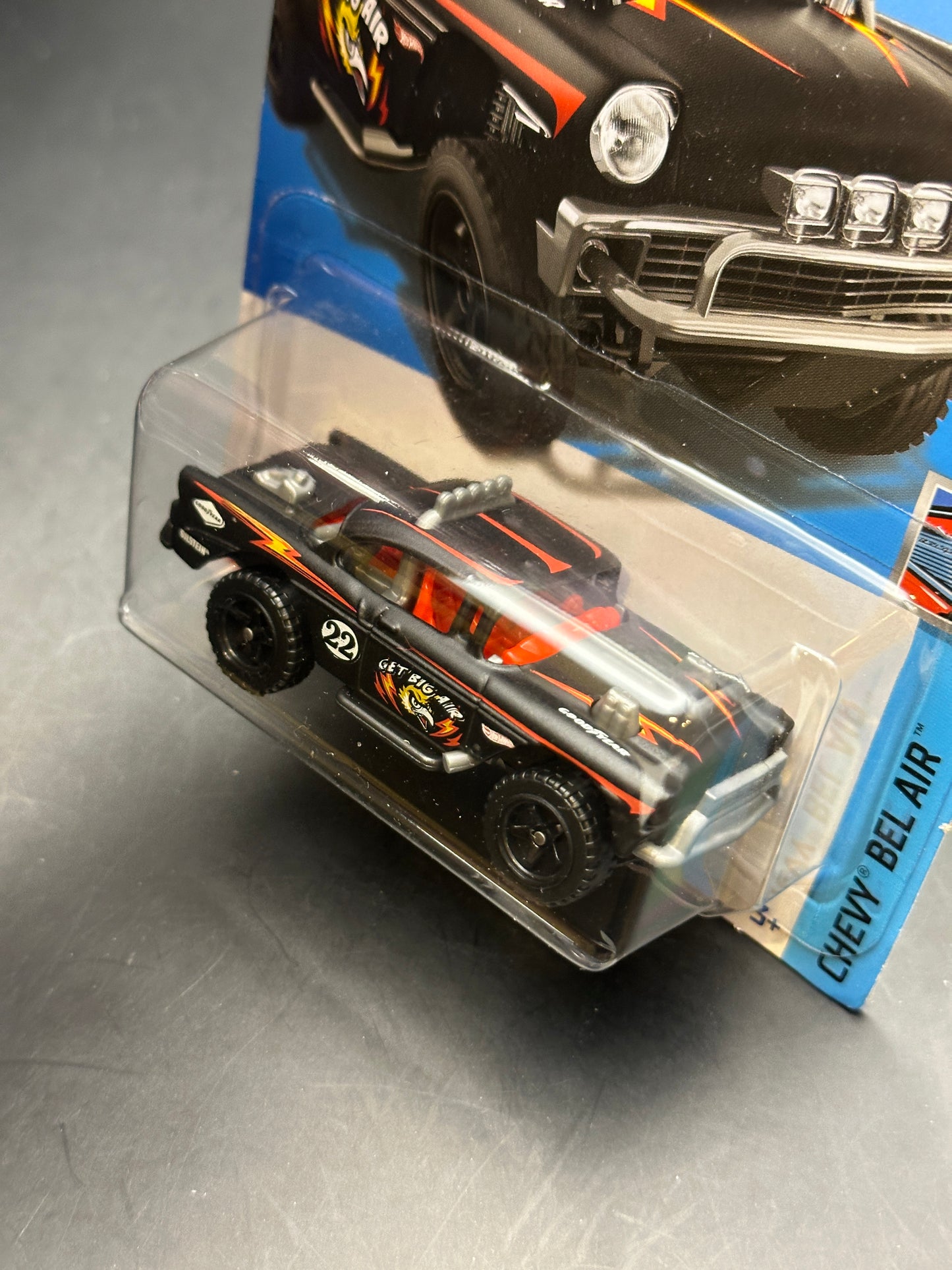 HOT WHEELS - BIG AIR BEL AIR (2022) - HW CHEVY BEL AIR 5/5