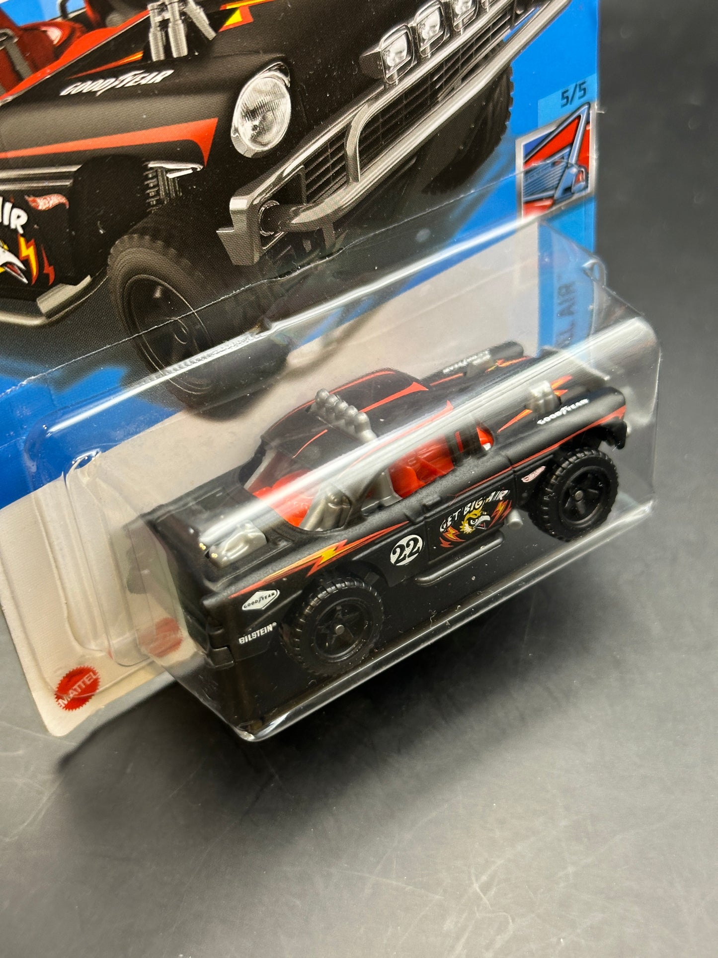 HOT WHEELS - BIG AIR BEL AIR (2022) - HW CHEVY BEL AIR 5/5