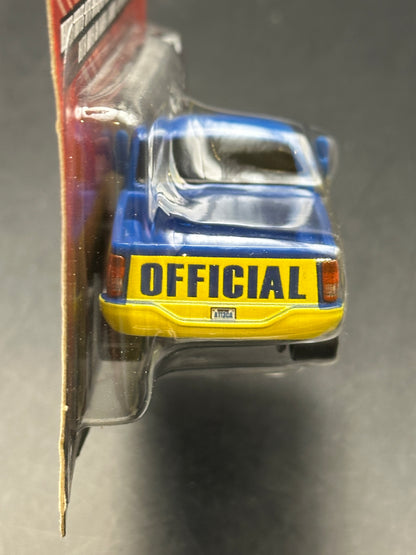 DISNEY PIXAR CARS - DEXTER HOOVER WITH CHECKERED FLAG - CARS - DIECAST