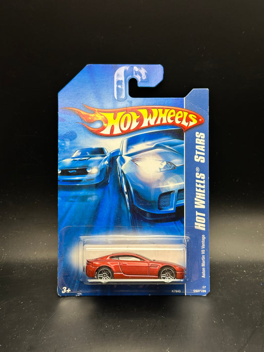HOT WHEELS - ASTON MARTIN V8 VANTAGE (2008) - HW STARS