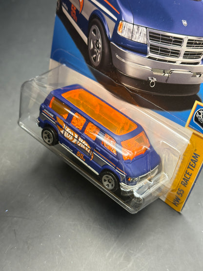 HOT WHEELS - DODGE VAN (2023) - HW 55 RACE TEAM 2/5