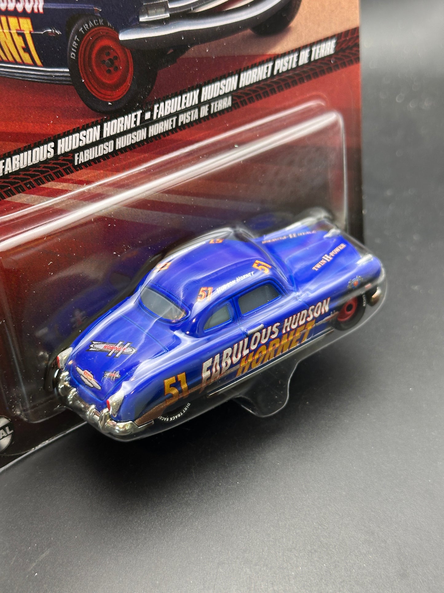 DISNEY PIXAR CARS - DIRT TRACK FABULOUS HUDSON HORNET - CARS - DIECAST