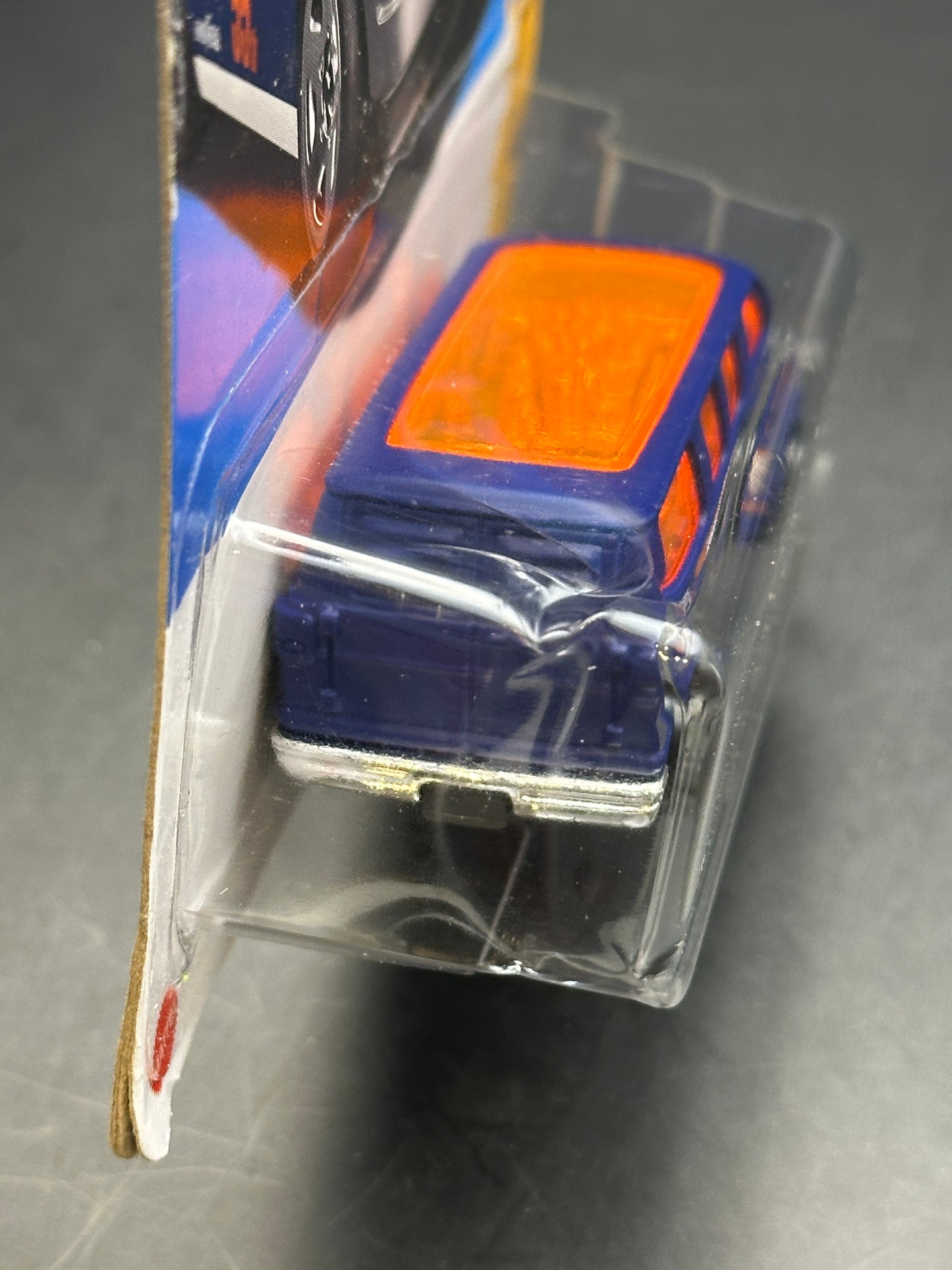 HOT WHEELS - DODGE VAN (2023) - HW 55 RACE TEAM 2/5