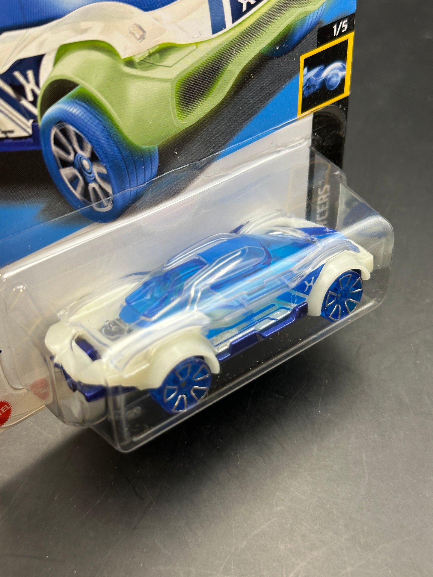 HOT WHEELS - COSMIC COUPE (2022) - HW X-RAYCERS 1/5