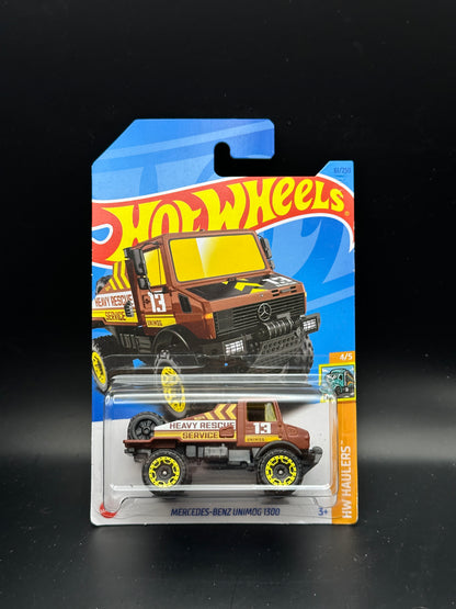 HOT WHEELS - MERCEDES BENZ UNIMOG 1300 (2023) - HW HAULERS 4/5