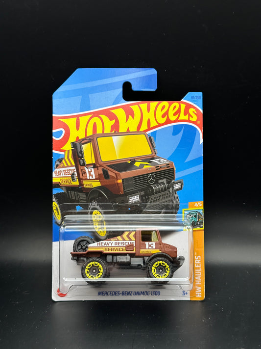 HOT WHEELS - MERCEDES BENZ UNIMOG 1300 (2023) - HW HAULERS 4/5