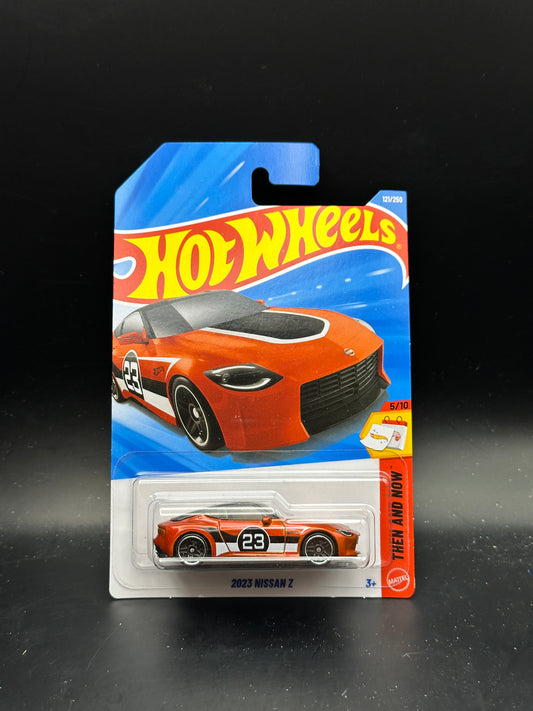 HOT WHEELS - 2023 NISSAN Z (2026) - HW THEN AND NOW 5/10