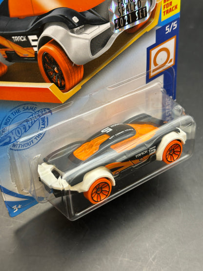 HOT WHEELS - COSMIC COUPE (2021) - HW TRACK STARS 5/5