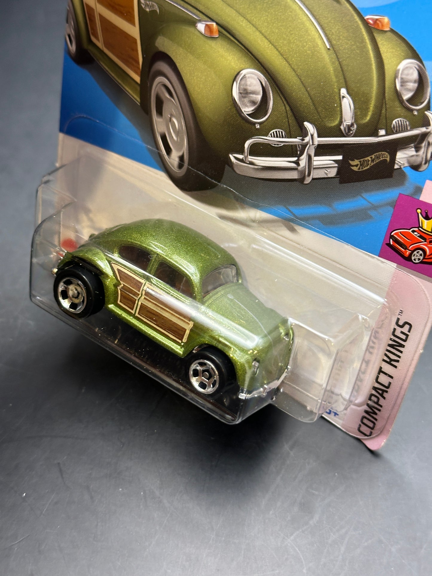 HOT WHEELS - VOLKSWAGEN BEETLE (2022) - HW COMPACT KINGS 2/5
