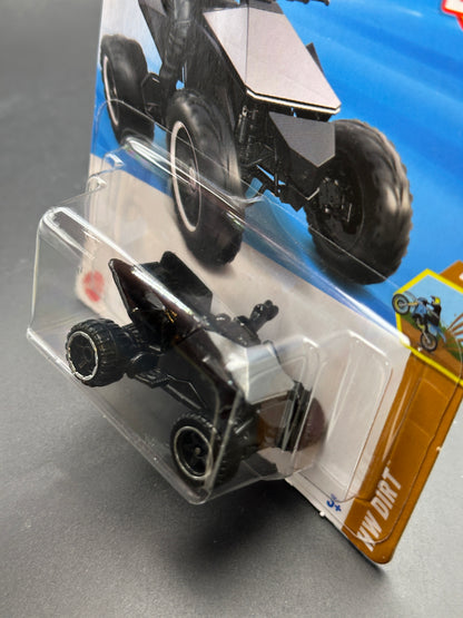 HOT WHEELS - TESLA CYBERSQUAD (2025) - HW DIRT 4/10