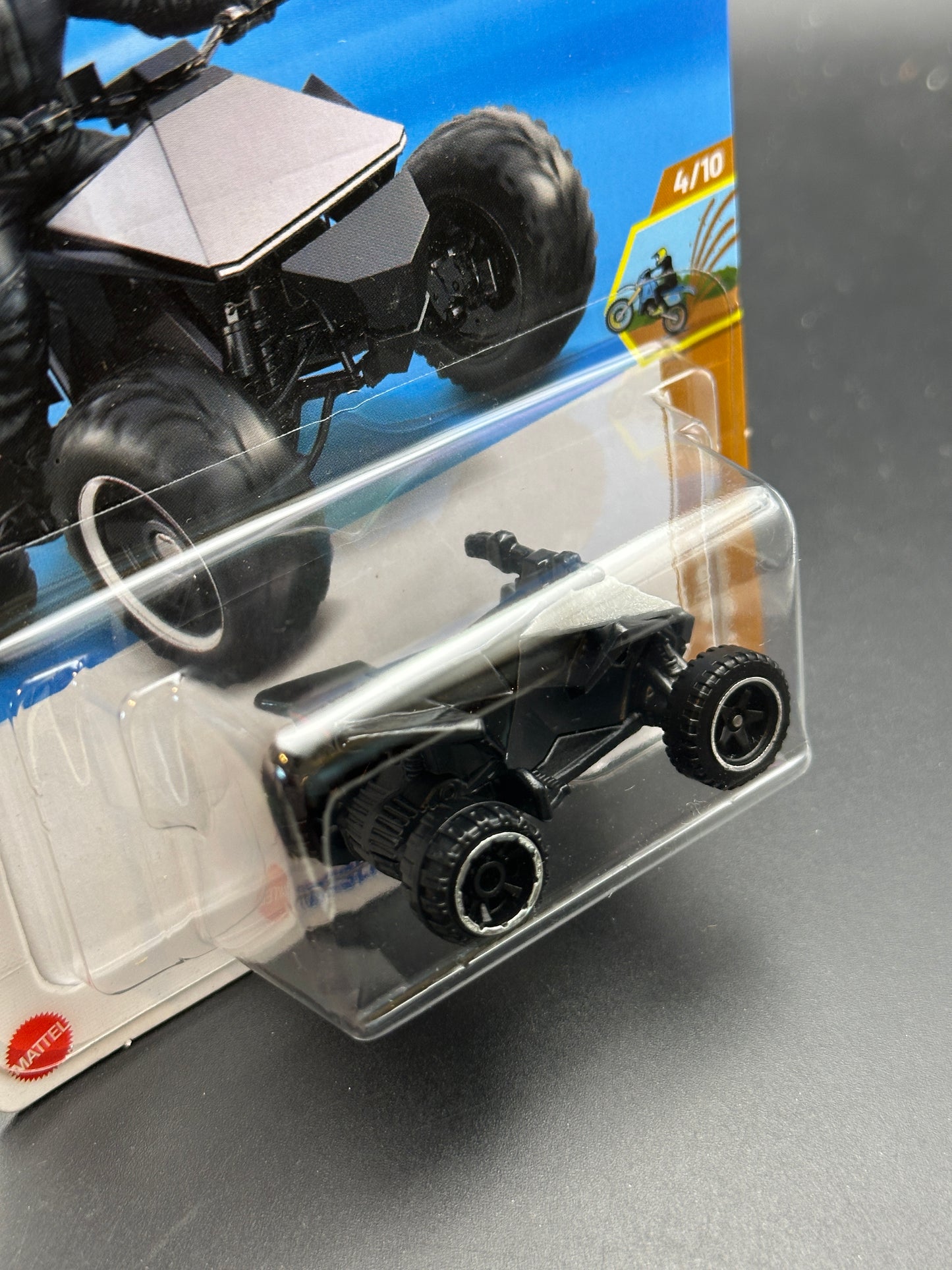 HOT WHEELS - TESLA CYBERSQUAD (2025) - HW DIRT 4/10
